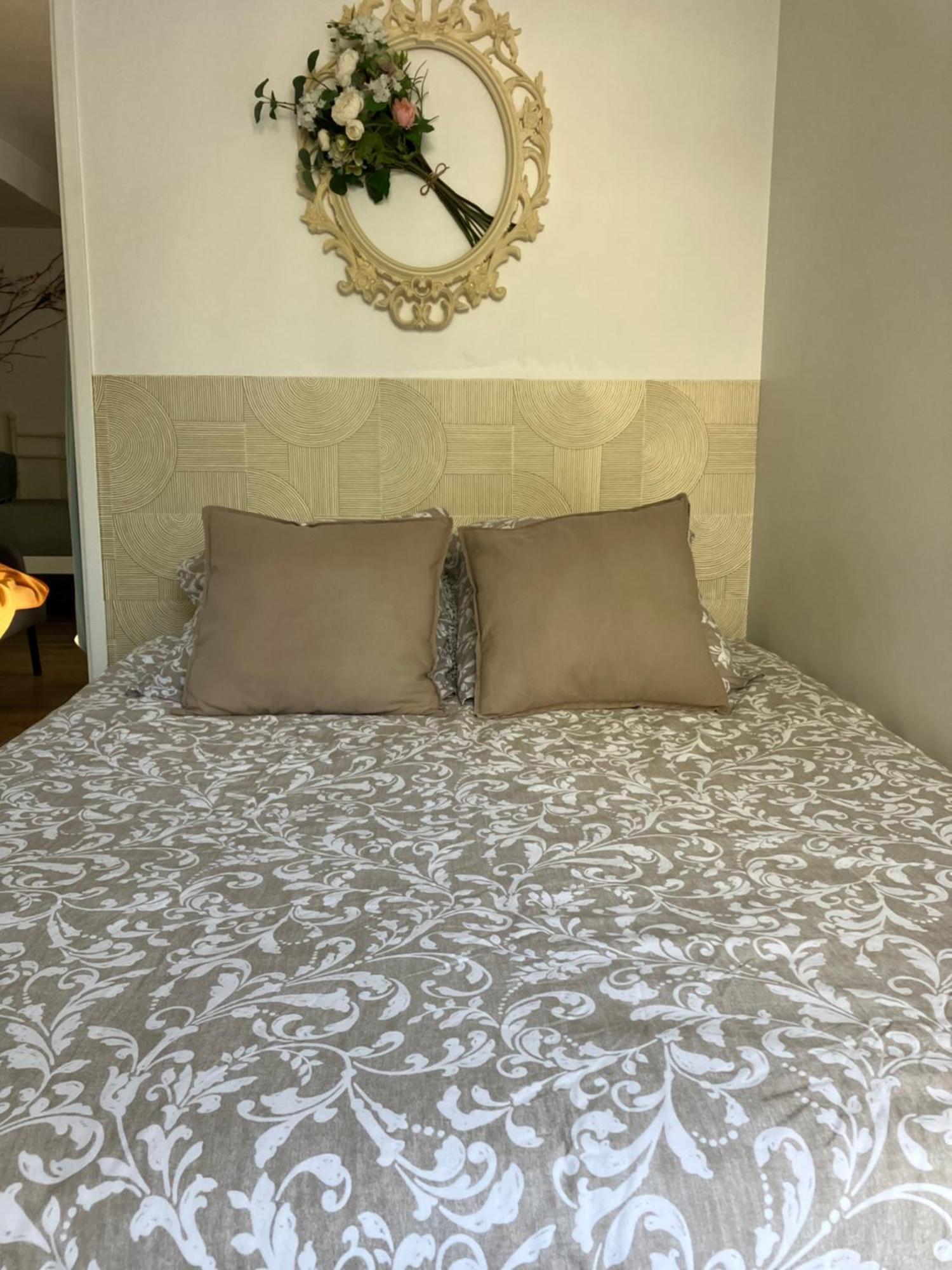 Appartement Sur Et Garage Au Stade De France A 2 Mn De Paris, 20 De Roissy Cdg Et 30 De La Defense Animaux Bienvenus Сен Дени Екстериор снимка